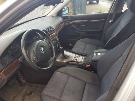 BMW 5-serie - 523i Executive AUTOMAAT - 1