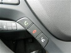 Hyundai i10 - 1.0i Comfort NAVIGATIE/ LM VELGEN/ RIJKLAAR