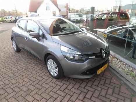 Renault Clio - 1.2 16V 1.2 ÉDITION SPÉCIALE, slechts 65.181 km - 1