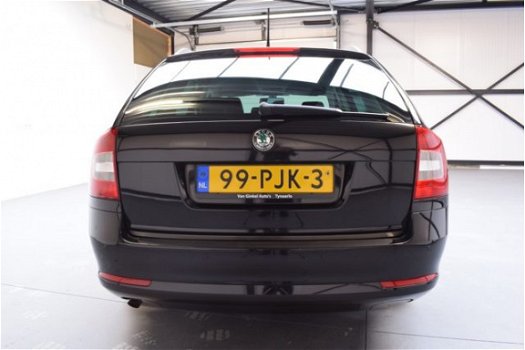 Skoda Octavia Combi - 1.2 TSI Elegance|Automaat|Navi|Xenon|NL Auto|NAP|Cruise - 1