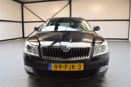 Skoda Octavia Combi - 1.2 TSI Elegance|Automaat|Navi|Xenon|NL Auto|NAP|Cruise - 1