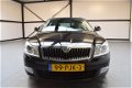 Skoda Octavia Combi - 1.2 TSI Elegance|Automaat|Navi|Xenon|NL Auto|NAP|Cruise - 1 - Thumbnail