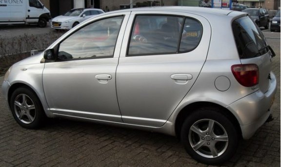 Toyota Yaris - 1.316v Sol - 1