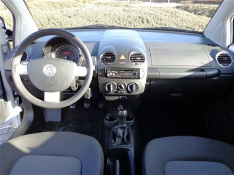 Volkswagen New Beetle - 1.6 102pk Trendline | Airco | Cruise | LM-velgen - 1