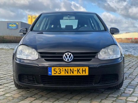 Volkswagen Golf - 1.6 FSI Sportline - 5 Drs Nap - 1