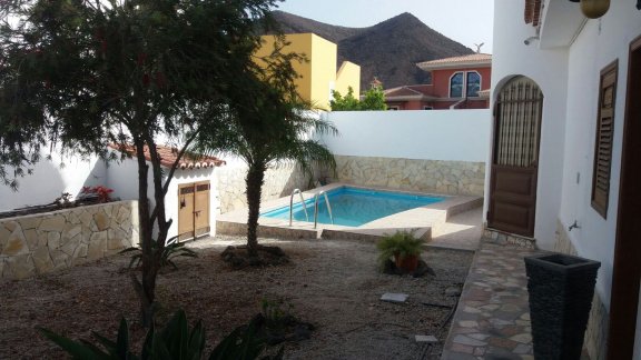 INDEPENDENT VILLA WITH HEATED POOL - LOS CRISTIANOS - TENERIFE - 8