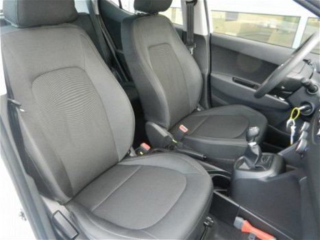 Hyundai i10 - 1.0i Comfort Smart Pack VAN € 14.990, - VOOR € 12.740, - 1