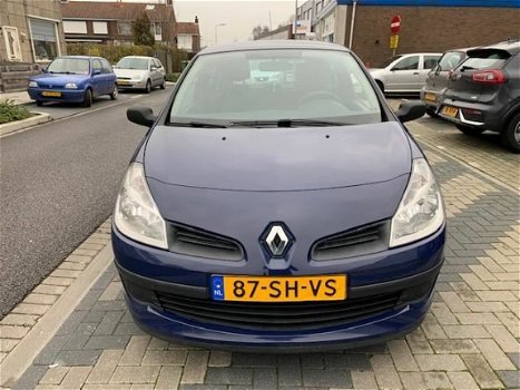 Renault Clio - 1.2-16V Authentique / nieuwe apk / NAP - 1