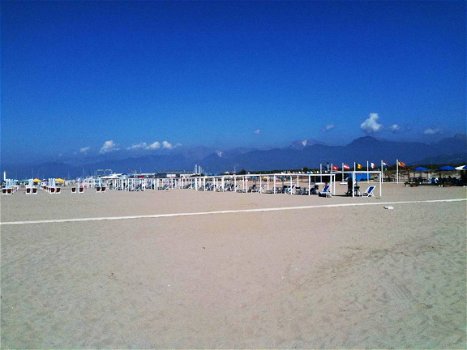 zon,zee,strand, Toscane Chalet aan zee camping paradiso Italie - 8