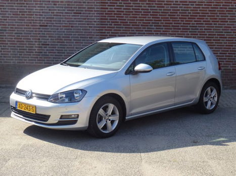 Volkswagen Golf - 1.2 TSI Comfortline - 1