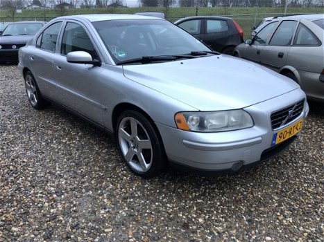 Volvo S60 - 2.4 Kinetic NAVI AUTOMAAT - 1