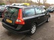 Volvo V70 - 2.0F BWJ 2009 2.0 in prijs verlaagd 145pk Momentum Professional - 1 - Thumbnail