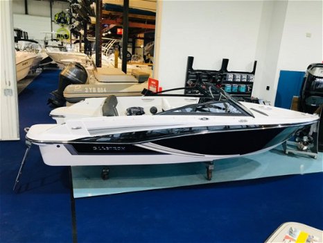 Glastron GT 180 Bowrider - 1