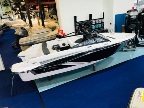 Glastron GT 180 Bowrider - 2