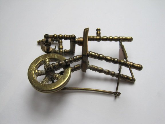 Spinnenwiel miniatuur 10.0x7.0 cm - Afbeelding 4