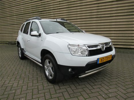 Dacia Duster - 1.6 Aniversare 2wd [ leer, airco, audio, lmv, bull & side bars ] - 1