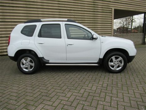 Dacia Duster - 1.6 Aniversare 2wd [ leer, airco, audio, lmv, bull & side bars ] - 1