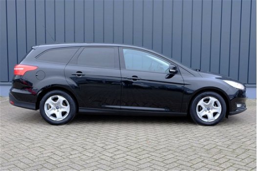 Ford Focus Wagon - 1.5 TDCI TREND - 1