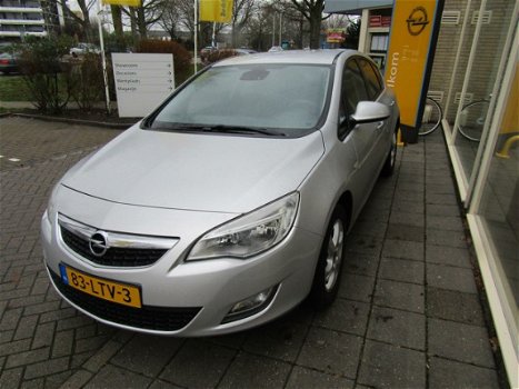 Opel Astra - 1.4 EDITION L.M. VELGEN/TREKHAAK - 1