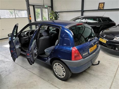 Renault Clio - 1.6 RT - 1