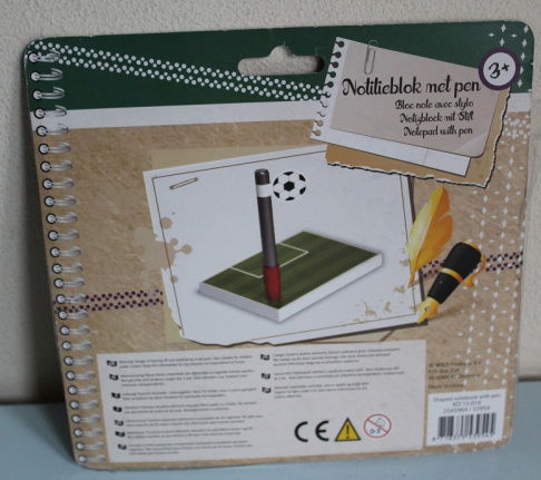 Notitieblok met pen in voetbal design - Afbeelding 2