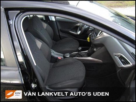 Peugeot 2008 - 1.2 VTi Active Airco, Cruise, LM velgen - 1