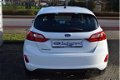 Ford Fiesta - 1.1 Trend 85PK | Navigatie | Cruise Control | Rijklaar - 1 - Thumbnail