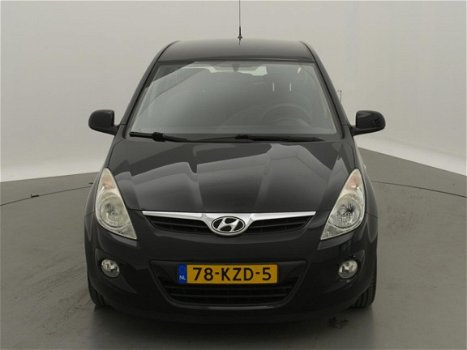 Hyundai i20 - 1.2i Business Edition / airco / 5 deurs / zwart-me tallic - 1