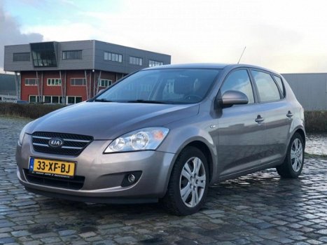 Kia Cee'd - 1.6 CRDi X-ecutive - Navi Cruise control Ex. BPM - 1