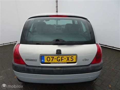 Renault Clio - II 1.6-16V INRUIL KOOPJE IN PRIJS VERLAAGD - 1