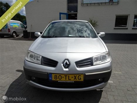 Renault Mégane - 1.6-16V Business Line - 1