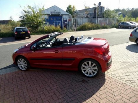 Peugeot 207 CC - 1.6-16V T Sport Airco .Leer .Apk 16, 06, 2019 - 1