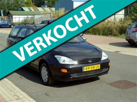 Ford Focus Wagon - 1.4-16V Ambiente .N.A.P.Met Nieuw APK - 1