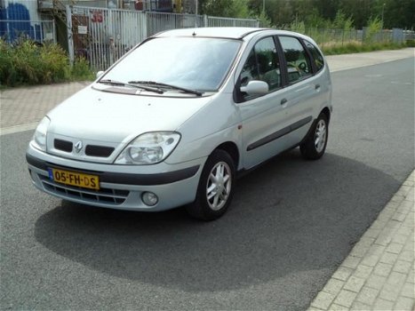 Renault Scénic - 2.0-16V RXI .N.A.P.Airco .Met Nieuw Apk - 1