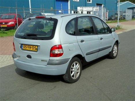 Renault Scénic - 2.0-16V RXI .N.A.P.Airco .Met Nieuw Apk - 1