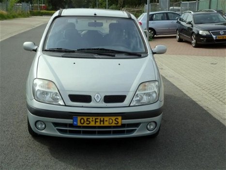 Renault Scénic - 2.0-16V RXI .N.A.P.Airco .Met Nieuw Apk - 1