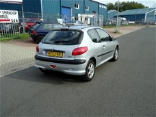 Peugeot 206 - 1.4 XS Premium .NAP.Leer .Airco .Apk 26.10.2019