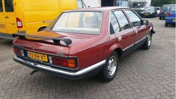 Opel Rekord - 2.0 E +NW APK - 1