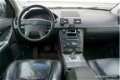 Volvo XC90 - 2.4D Momentum 7-zitter, (Rest BPM 874 euro) - 1 - Thumbnail