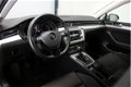 Volkswagen Passat Variant - 1.6 TDI Highline Xenon-Led Navi ParkAssist 200x Vw-Audi-Seat-Skoda - 1 - Thumbnail