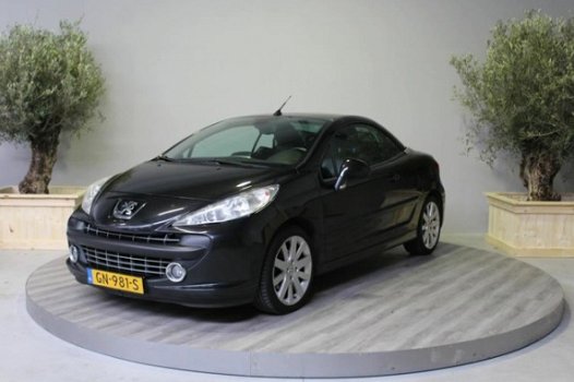 Peugeot 207 CC - 1.6-16V T Féline 2007/ Navigatie/ Leder/ CV/ Clima/ Elek Ramen + Spiegels/ Park sen - 1