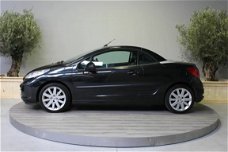 Peugeot 207 CC - 1.6-16V T Féline 2007/ Navigatie/ Leder/ CV/ Clima/ Elek Ramen + Spiegels/ Park sen