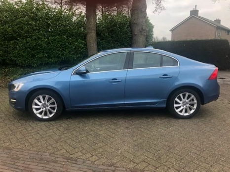 Volvo S60 - 1.6 D2 Momentum Automaat 2015/Dealerauto/1e Eig/32000 km/ Absolute nieuwstaat/Inruil mog - 1