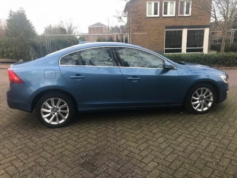 Volvo S60 - 1.6 D2 Momentum Automaat 2015/Dealerauto/1e Eig/32000 km/ Absolute nieuwstaat/Inruil mog - 1