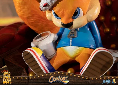 First4Figures Conker's Bad Fur Day Conker Statue - 1