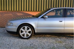 Audi S8 - Quattro-361PK-Facelift-Full Options-Service historie