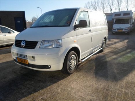 Volkswagen Transporter - 1.9 TDI 300 met oprij plaat in laadruimte incl nieuwe APK - 1