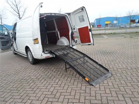 Volkswagen Transporter - 1.9 TDI 300 met oprij plaat in laadruimte incl nieuwe APK - 1