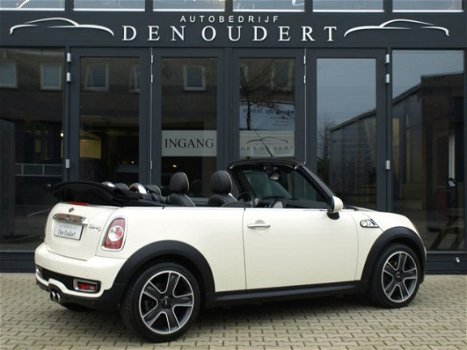 Mini Mini Cabrio - 1.6 Cooper S Chili Leder Lounge/Bi-Xenon/Stoelverwarming 17 Inch - 1