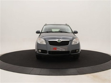 Skoda Fabia - 1.4-16V Ambiente - 1